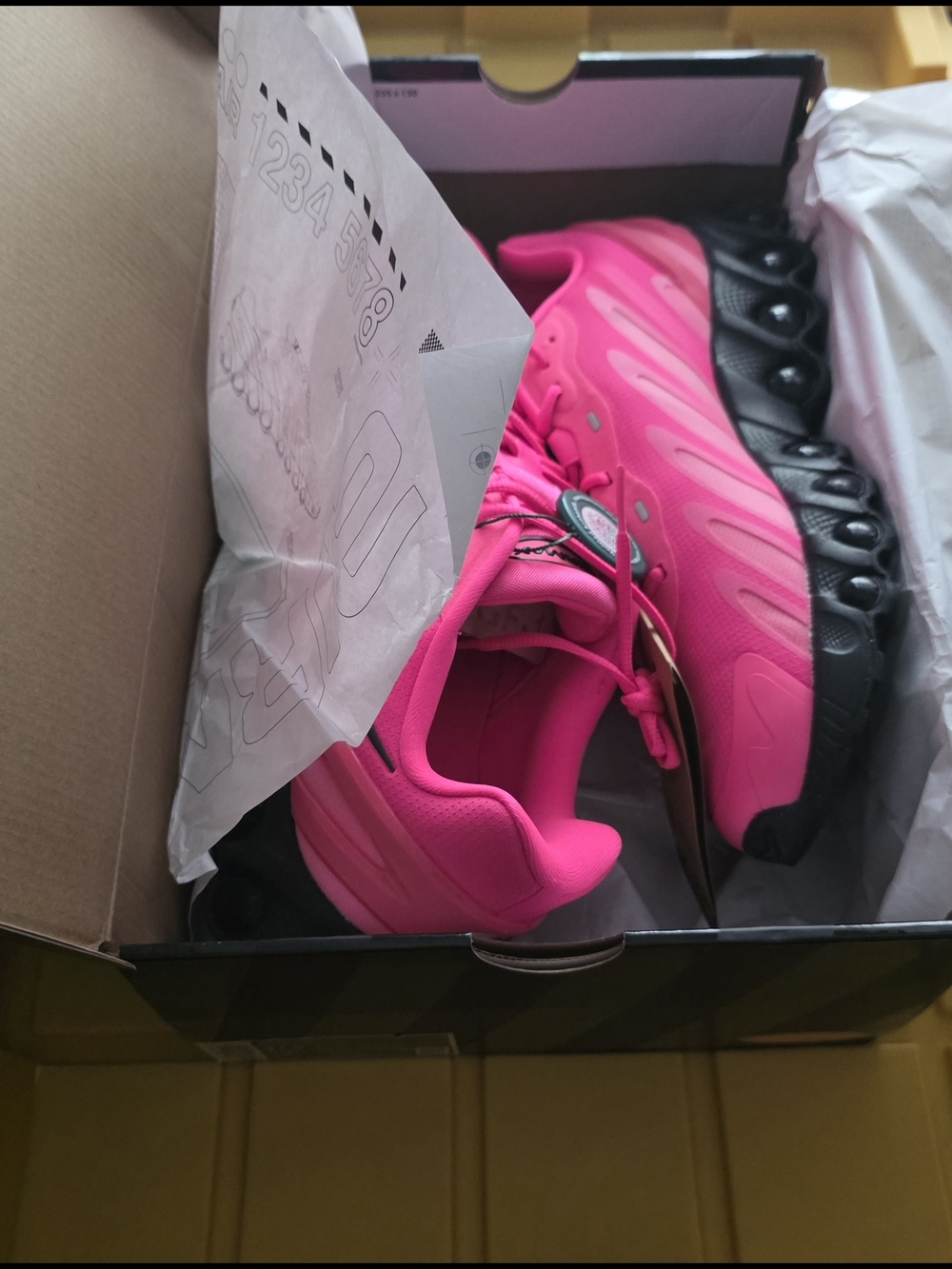 Airmax DN8 hyper Pink